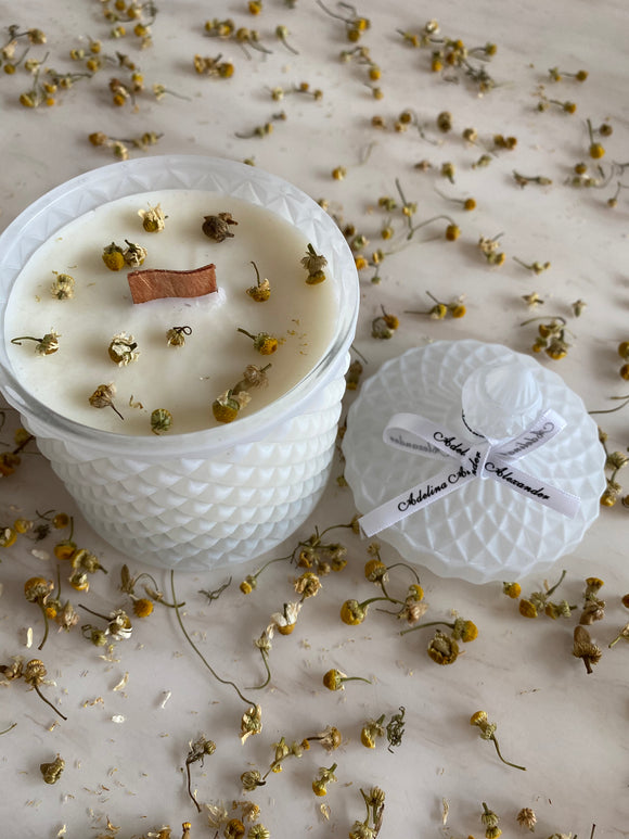 The Topaz With Botanical Chamomile Petals